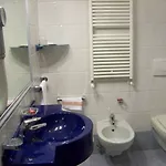 Garibaldi 3*
