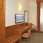 Garibaldi Отель 3*