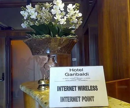 Hotel Garibaldi 3*