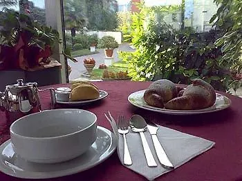 Garibaldi Hotel 3*