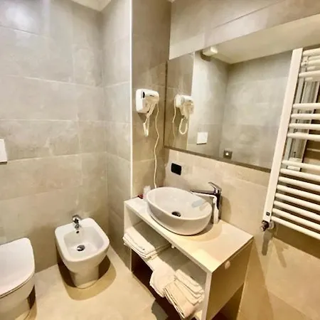 Hotel Garibaldi 3*