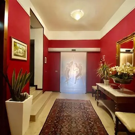 Hotel Garibaldi 3*