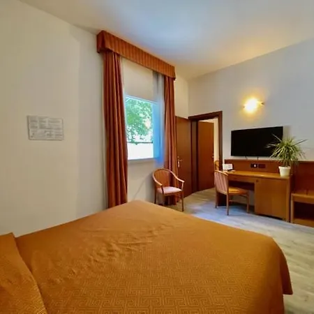 Garibaldi Hotel